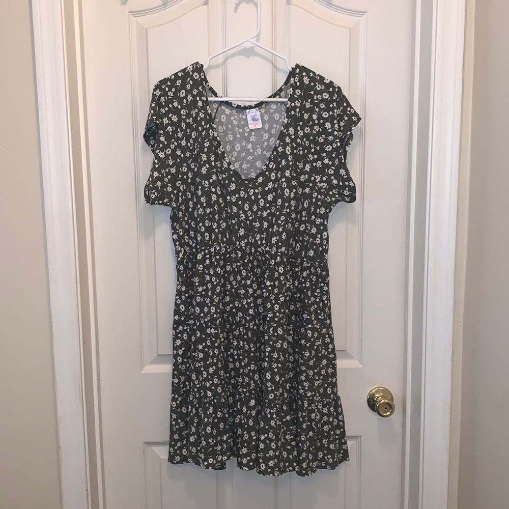 Plus size baby doll fall dress.